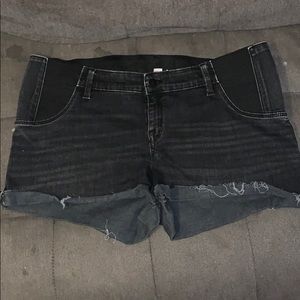 Isabell maternity woman’s black shorts size 14